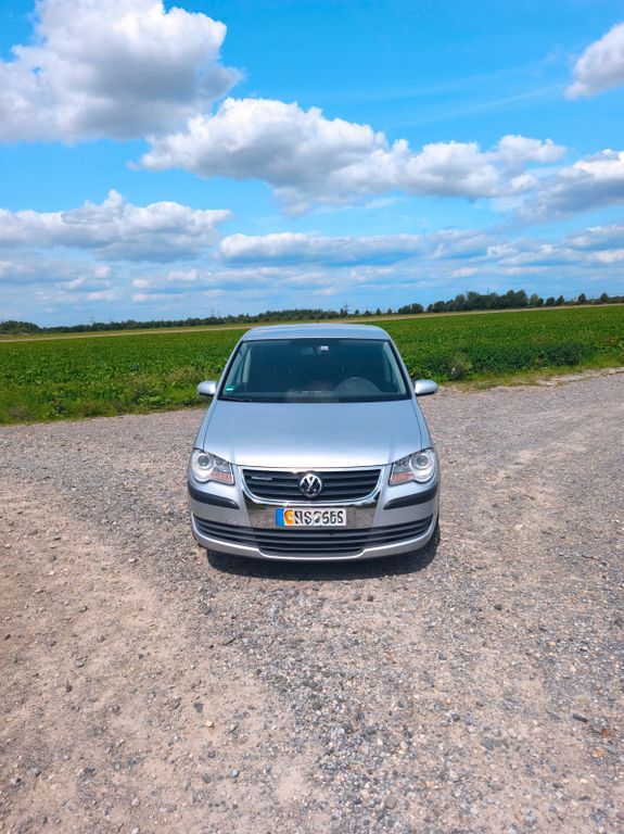 VW Touran 199.000 km 3.850 € Rommerskirchen 41569