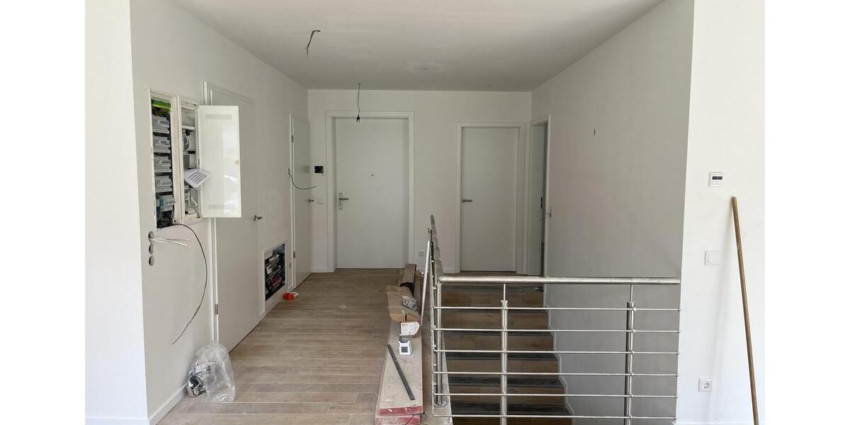 Etagenwohnung Köln Kalk - 3 Zimmer, 110 m&sup2;, 2.000&euro; | Angebot:26408974