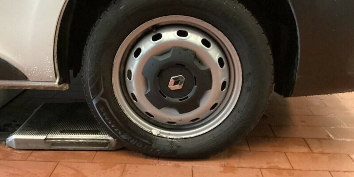 Renault Trafic L2H1 N1 Sth Regale/Schraubst EU6 GARANTIE 85.000 km 18.000 &euro; Erftstadt 50374