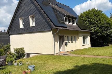 Haus Wermelskirchen - 6 Zimmer, 125 m&sup2;, 410.000&euro; | Angebot:27141922