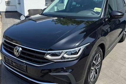 VW Tiguan 76.101 km 23.980 &euro; Hürth bei Köln 50354