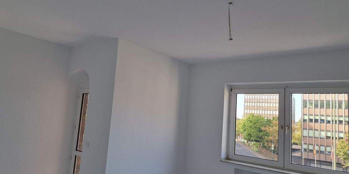 Etagenwohnung Düsseldorf Rath - 3 Zimmer, 92 m&sup2;, 1.250&euro; | Angebot:25141160