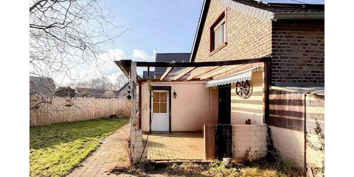 Gemütliches Einfamilienhaus in Bergheim-Hüchelhoven mit großem Potenzial und sonnigem Garten 4 zimmer