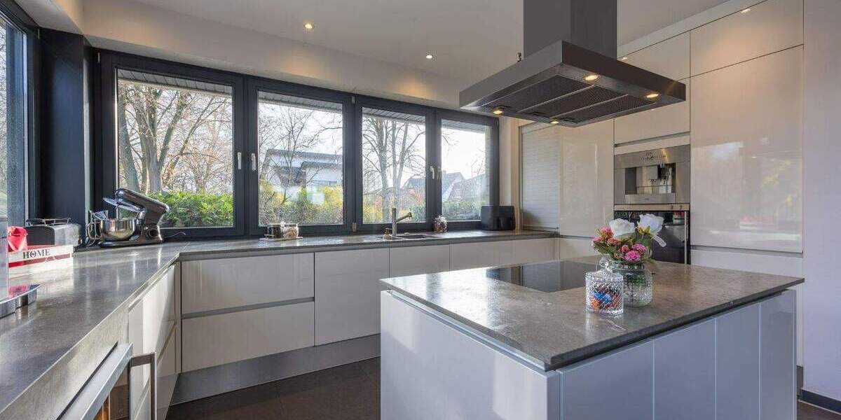 Doppelhaushälfte Neuss Gnadental - 7 Zimmer, 218 m&sup2;, 1.370.000&euro; | Angebot:23950789