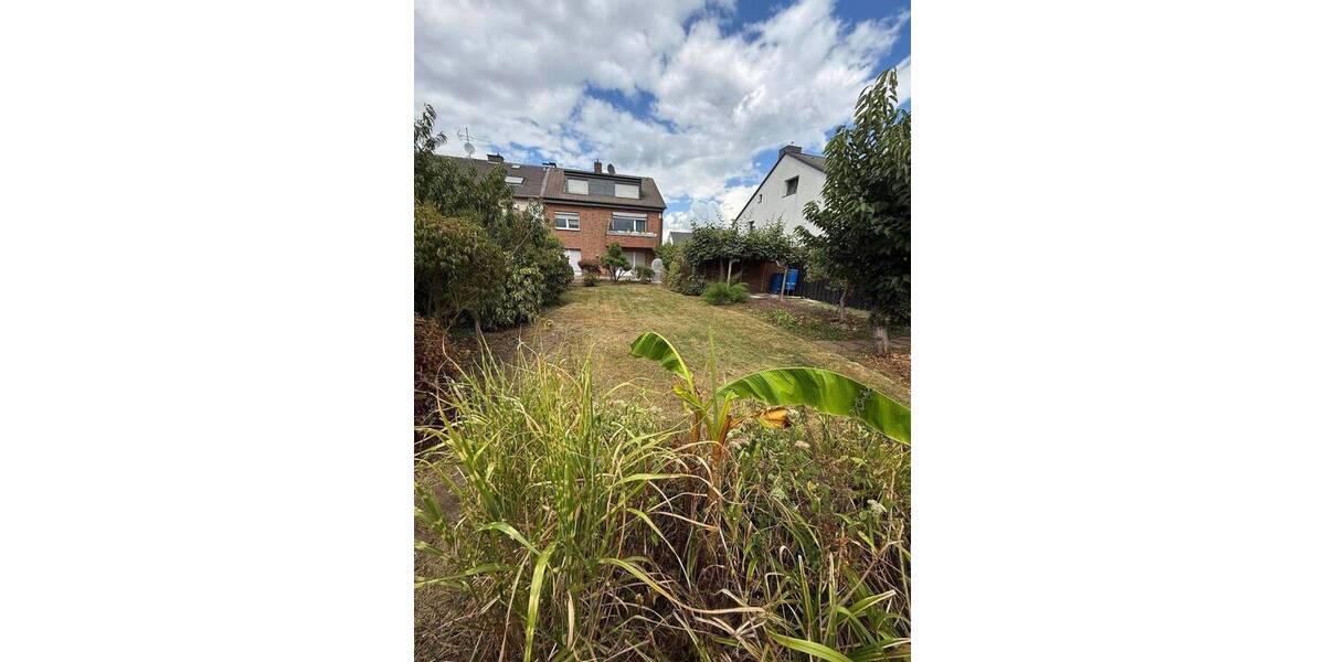 Charmantes Dreifamilienhaus in bester Lage von Baumberg. 9 zimmer