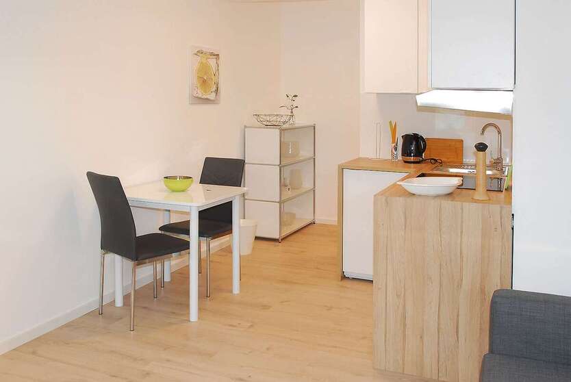 Wohnen auf Zeit in Düsseldorf 1.150 € 2 zimmer