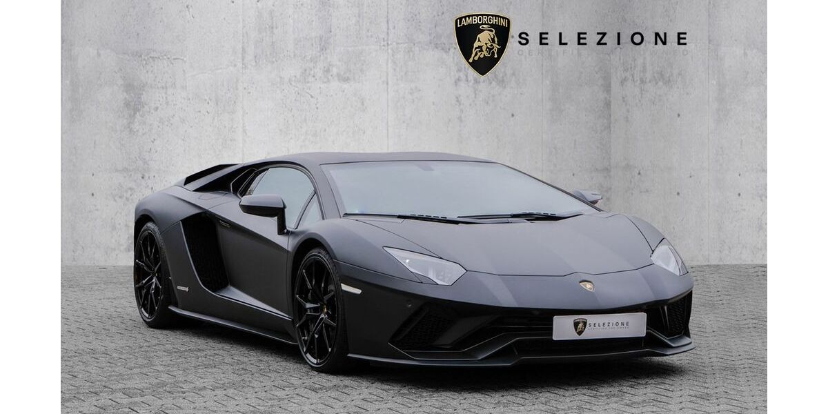 Lamborghini Aventador 8.040 km 429.900 € Düsseldorf 40476