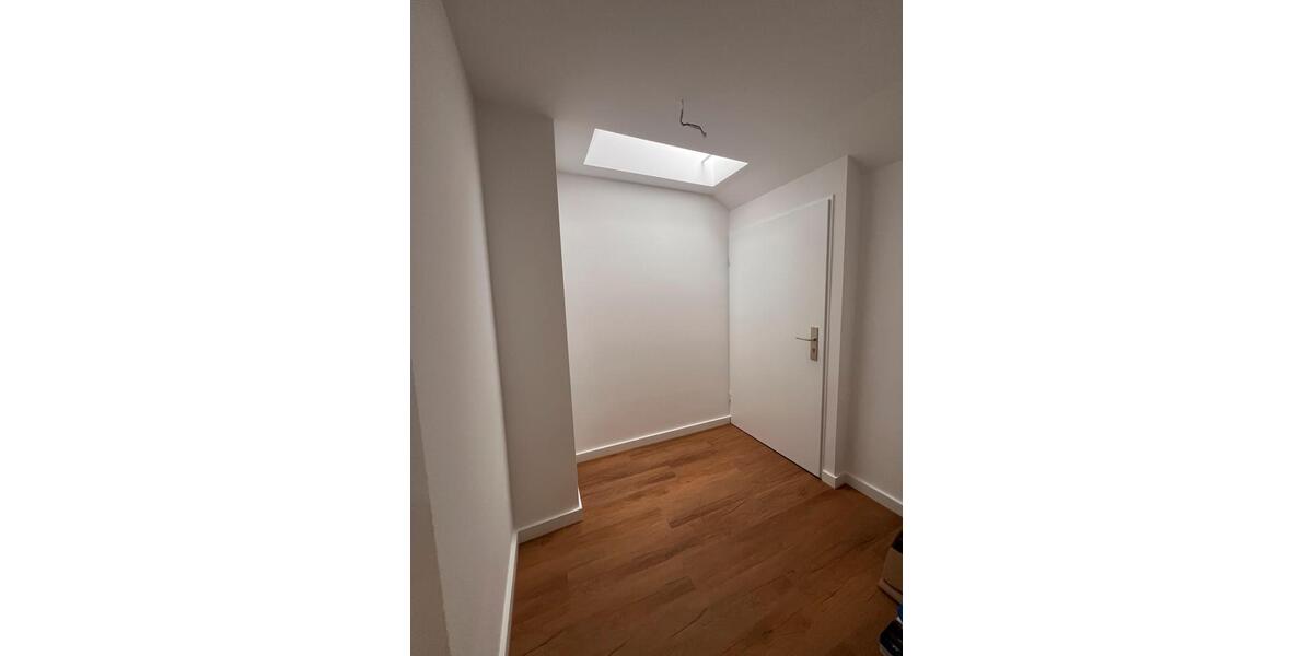 Dachgeschoßwohnung Dormagen Sankt Peter - 2 Zimmer, 50 m&sup2;, 600&euro; | Angebot:25626681