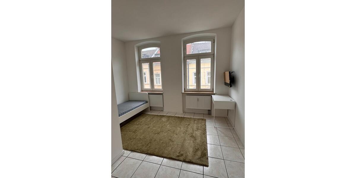 Etagenwohnung Köln Ehrenfeld - 17 Zimmer, 28 m&sup2;, 790&euro; | Angebot:26439659