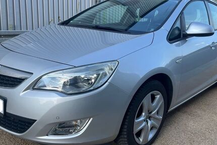 Opel Astra 97.000 km 5.800 &euro; Leverkusen 51371