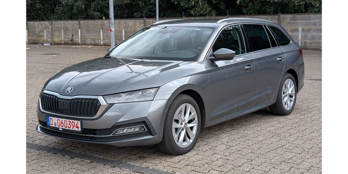 Skoda Octavia 171.000 km 16.065 &euro; Düsseldorf 40589