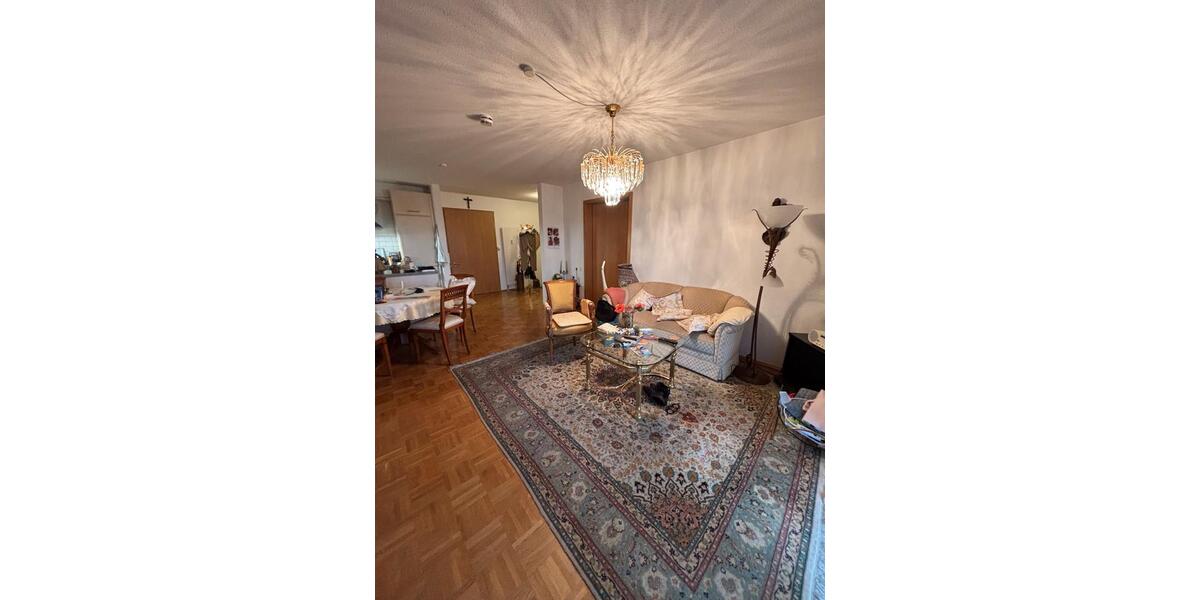 Seniorenwohnung mit Terrasse, Stellplatz, Aufzug und Küche 2 zimmer