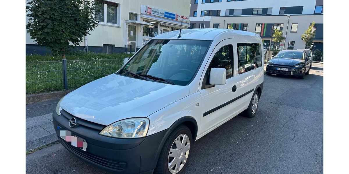 Opel Combo 118.750 km 4.700 &euro; köln 50739