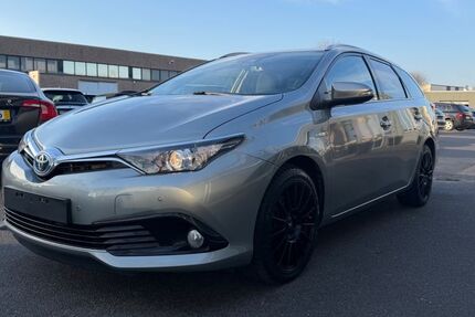 Toyota Auris 118.540 km 12.990 &euro; Düsseldorf 40233