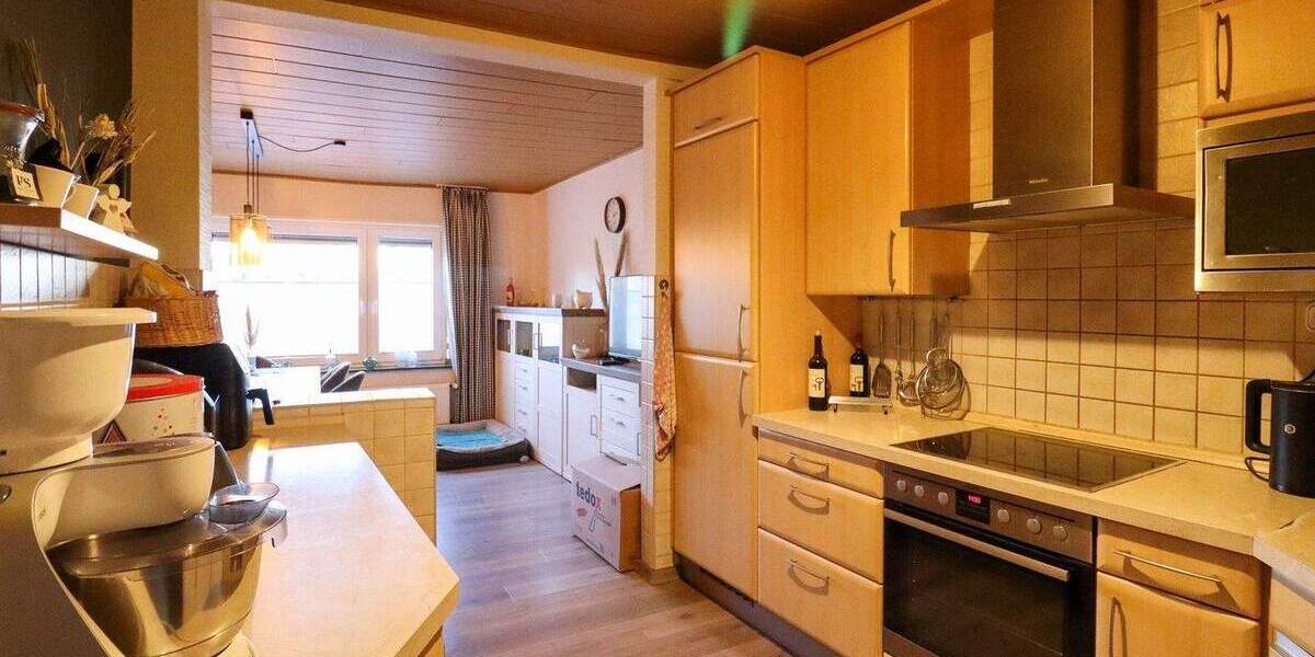 Reihenmittelhaus mit Wohlfühlgarten - familienfreundliches Wohnen mit Geschichte 5 zimmer