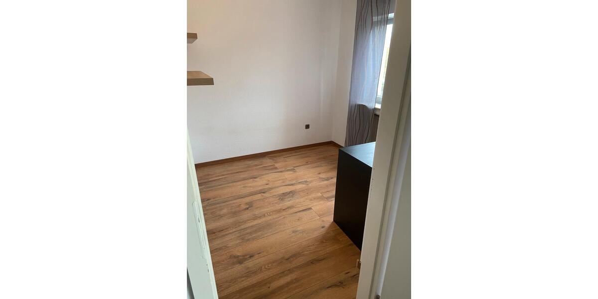 Etagenwohnung Köln Kalk - 2 Zimmer, 37 m&sup2;, 170.000&euro; | Angebot:25408301