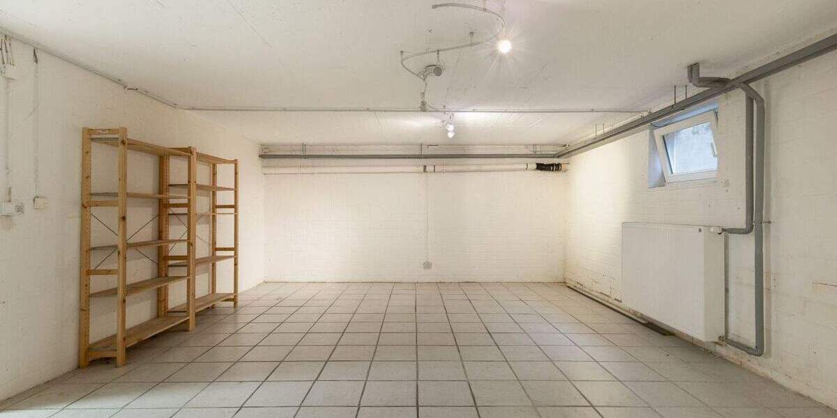 Reihenmittelhaus mit viel Potenzial in Neuss-Grefrath 4 zimmer