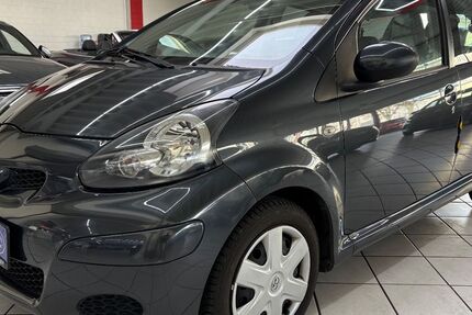 Toyota Aygo (X) 60.000 km 6.800 € Leverkusen 51371