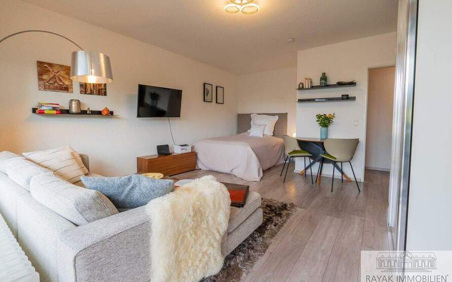 Vollmöblierte 1-Zimmer-Wohnung mit Balkon, Aufzug und eigenem Stellplatz in zentraler Lage von Düsseldorf-Benrath 1 zimmer