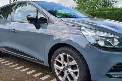 Renault Clio 130.000 km 7.450 € Köln 50765