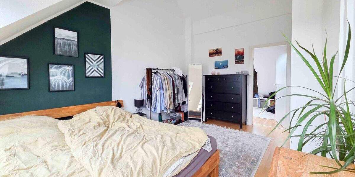 Lichtdurchflutete Penthouse-Maisonette mit Dachterrasse - stilvolles Wohnen in gefragter Lage 4 zimmer