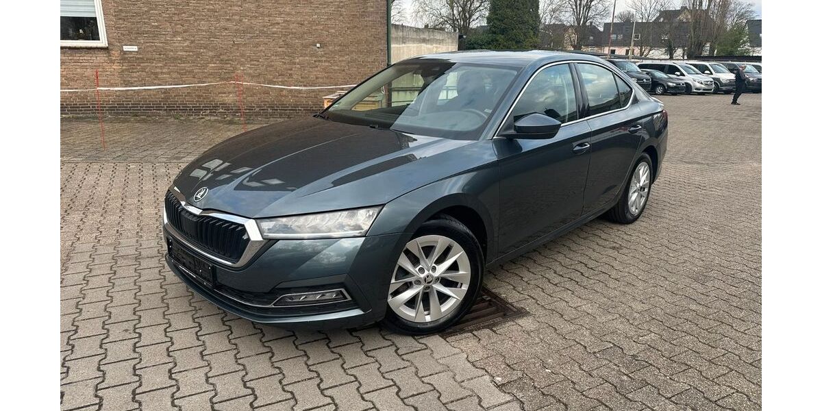Skoda Octavia 152.244 km 15.990 &euro; Düsseldorf 40597