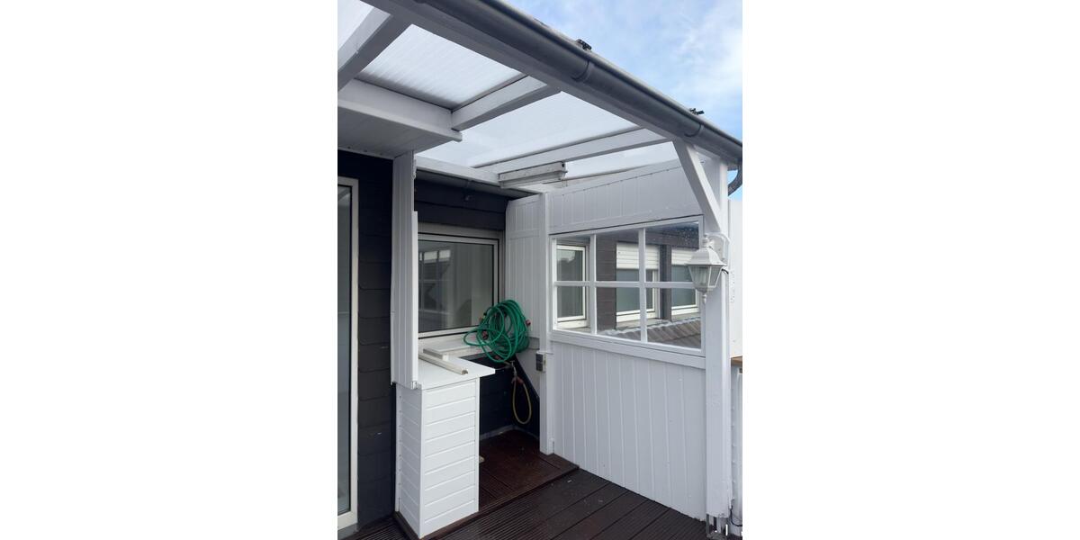 2-Zimmer Dachgeschoßwohnung mit Balkon in Niederkassel-Mondorf 2 zimmer