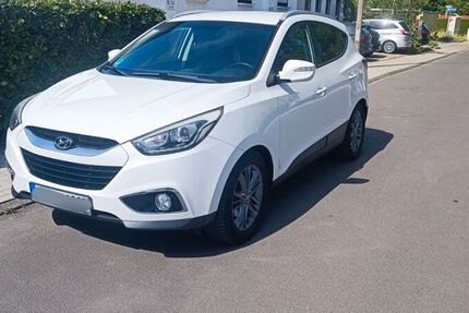 Hyundai ix35 218.000 km 6.200 &euro; Troisdorf 53842