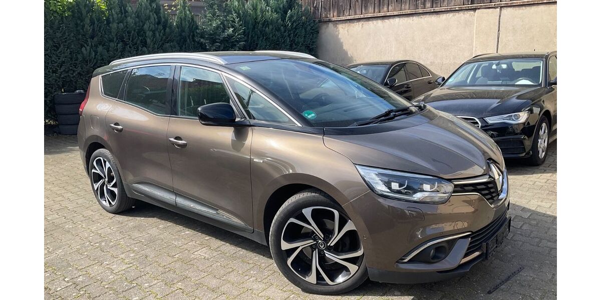 Renault Scenic 121.444 km 13.000 &euro; Solingen 42719