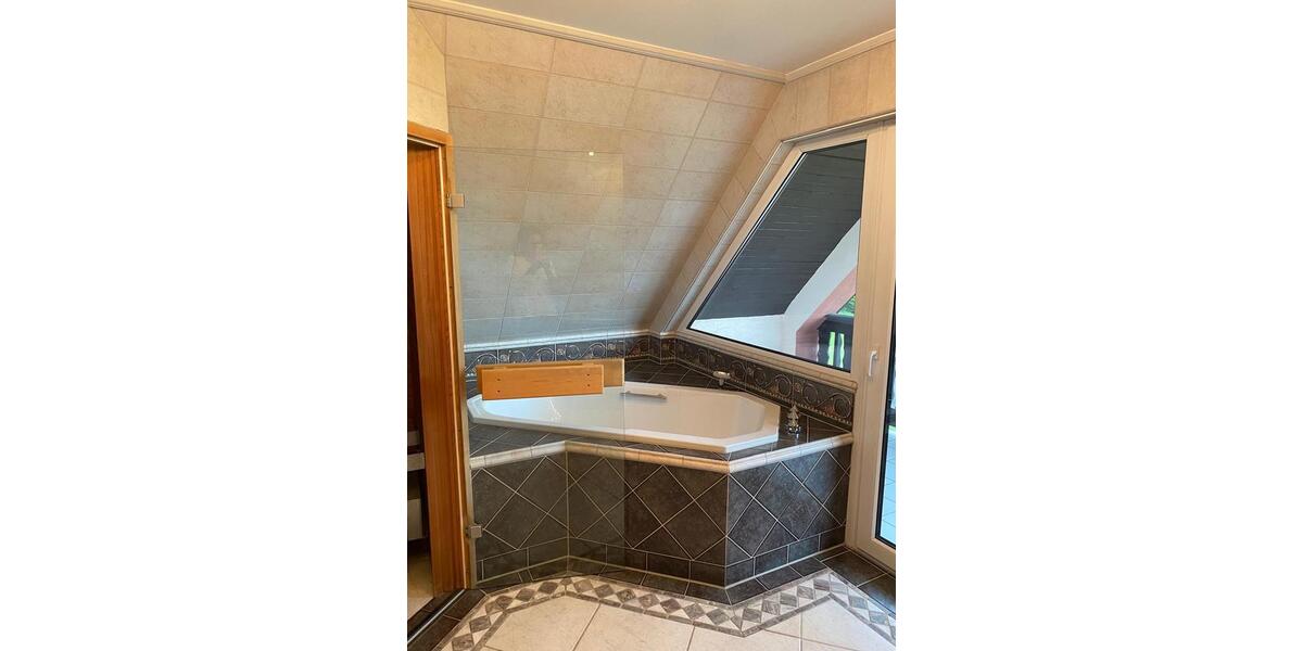 Einfamilienhaus mit privatem Wellnessbereich (für Paare) 1.5 zimmer