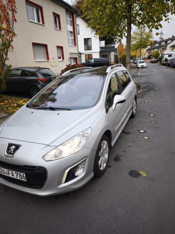 Peugeot 308 185.000 km 4.500 € Sankt Augustin 53757