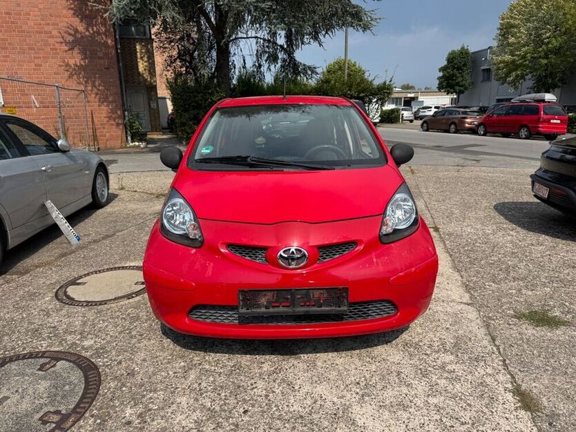 Aygo (X)