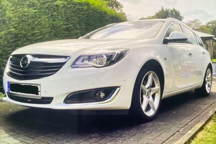 Opel Insignia 105.000 km 9.850 &euro; Solingen 42659
