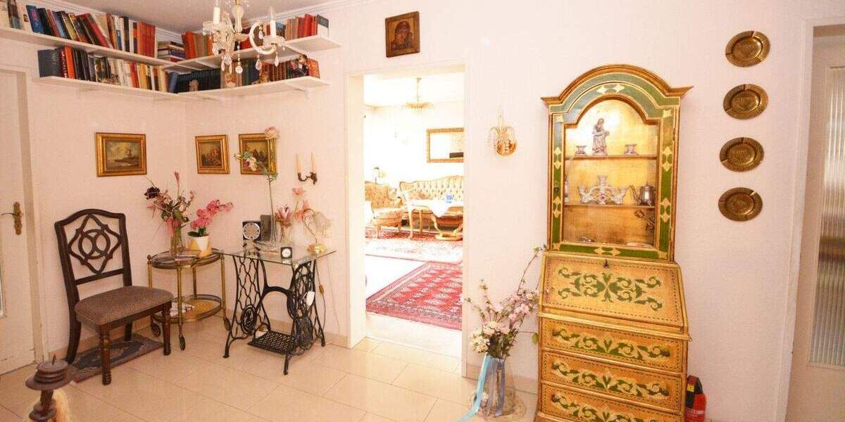 Etagenwohnung Brühl - 3 Zimmer, 100 m&sup2;, 328.000&euro; | Angebot:24623772