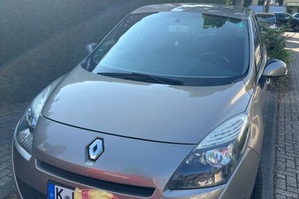 Renault Scenic 220.000 km 3.300 &euro; Köln 50999