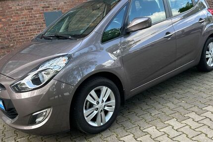 Hyundai ix20 42.600 km 11.980 &euro; Köln 51069