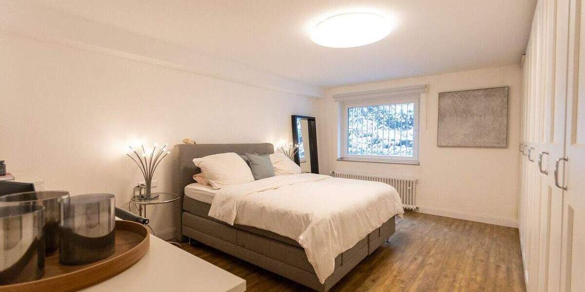 Luxuriöses Einfamilienhaus mit außergewöhnlichem Raumkonzept in Bestlage von Neuss-Selikum 9 zimmer