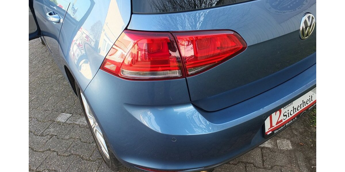 VW Golf VII COMFORTLINE PANORAMADACH KLIMAAUTOMATIK 1 150.000 km 8.908 &euro; Köln 50858
