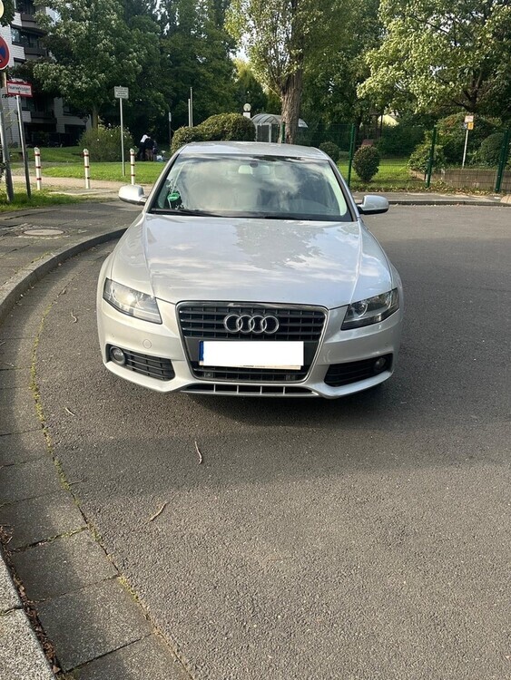 Audi A4 137.484 km 8.350 € Düsseldorf 40213