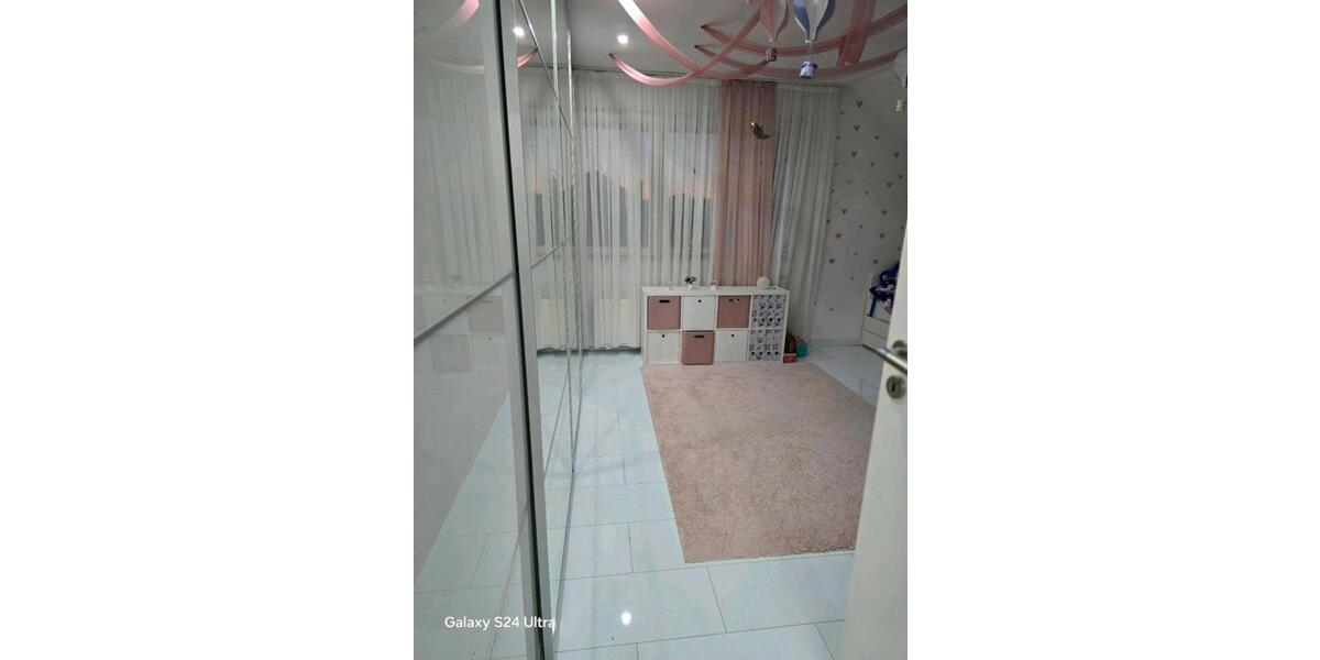 Wohnung zu verkaufen gute Lage in alt Hackenbroich 3 zimmer