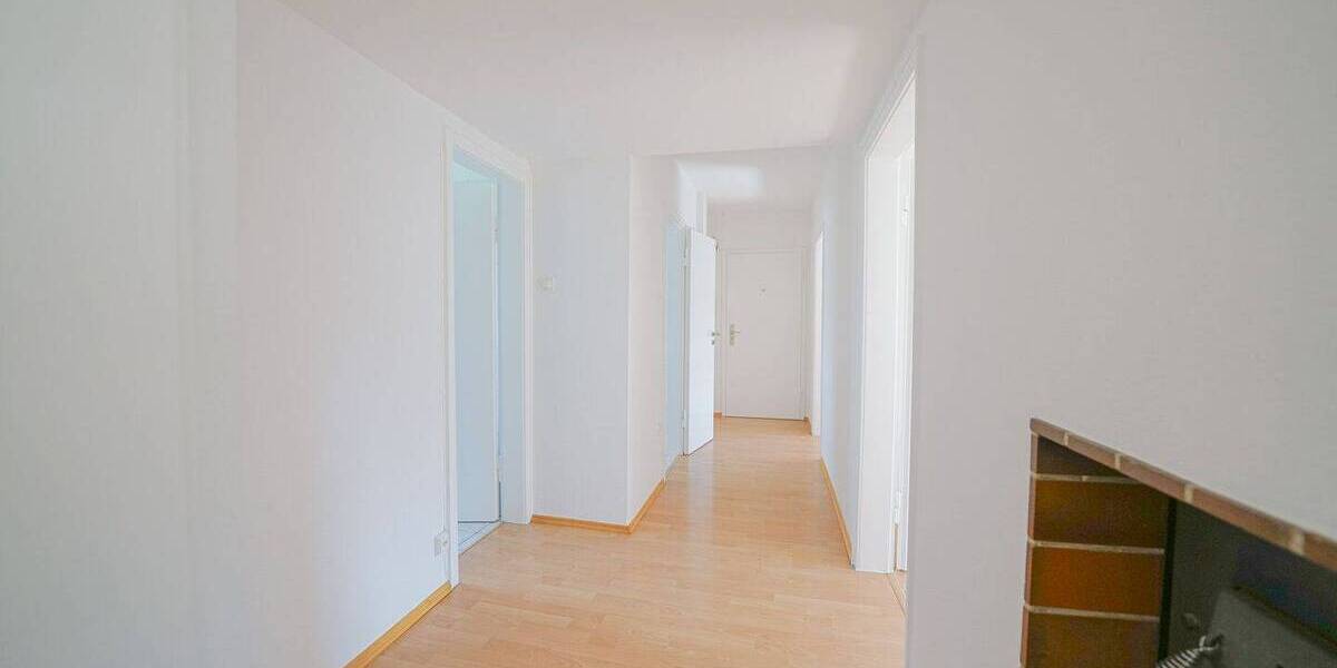 Etagenwohnung Düsseldorf Rath - 3 Zimmer, 70 m&sup2;, 730&euro; | Angebot:26891579