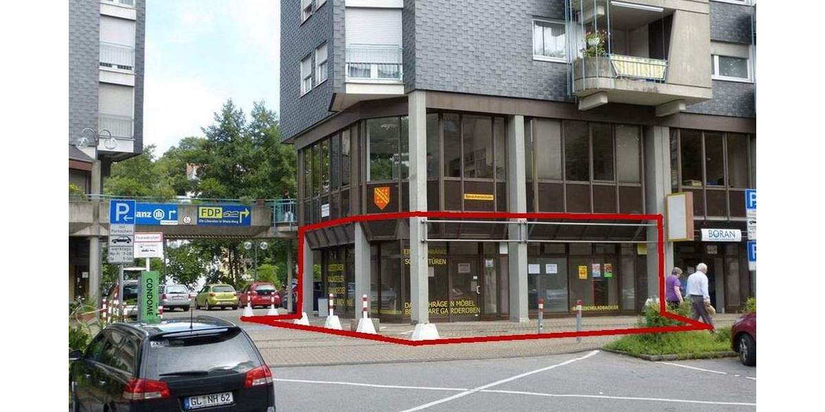 Ladenlokal in stark frequentierter Lage - Ausstellungs-Verkauf Praxis oder Büro zimmer