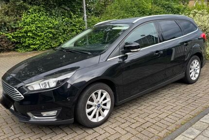 Ford Focus 6.400 km 9.500 &euro; Langenfeld 40764