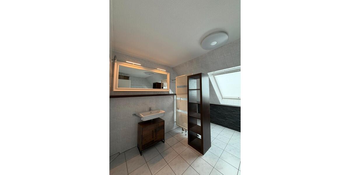 Maisonettenwohnung Solingen - 2 Zimmer, 76 m&sup2;, 196.000&euro; | Angebot:27085993
