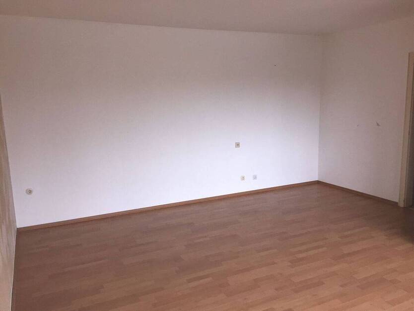 Lev.-Quettingen, ruhiges Appartement, 1.OG, ca. 37 m², 1 Zimmer, Balkon, Küche, Wannenbad 1 zimmer