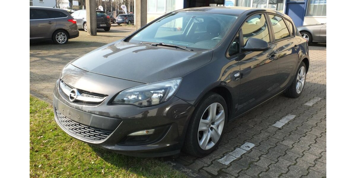 Opel Astra ACTIVE KLIMAANLAGE 17ZOLL LMF TEMPOMAT 92.855 km 6.904 &euro; Köln 50858
