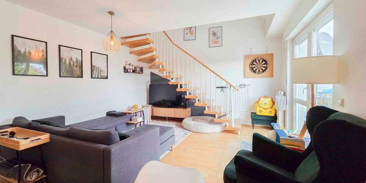 Lichtdurchflutete Penthouse-Maisonette mit Dachterrasse - stilvolles Wohnen in gefragter Lage 4 zimmer