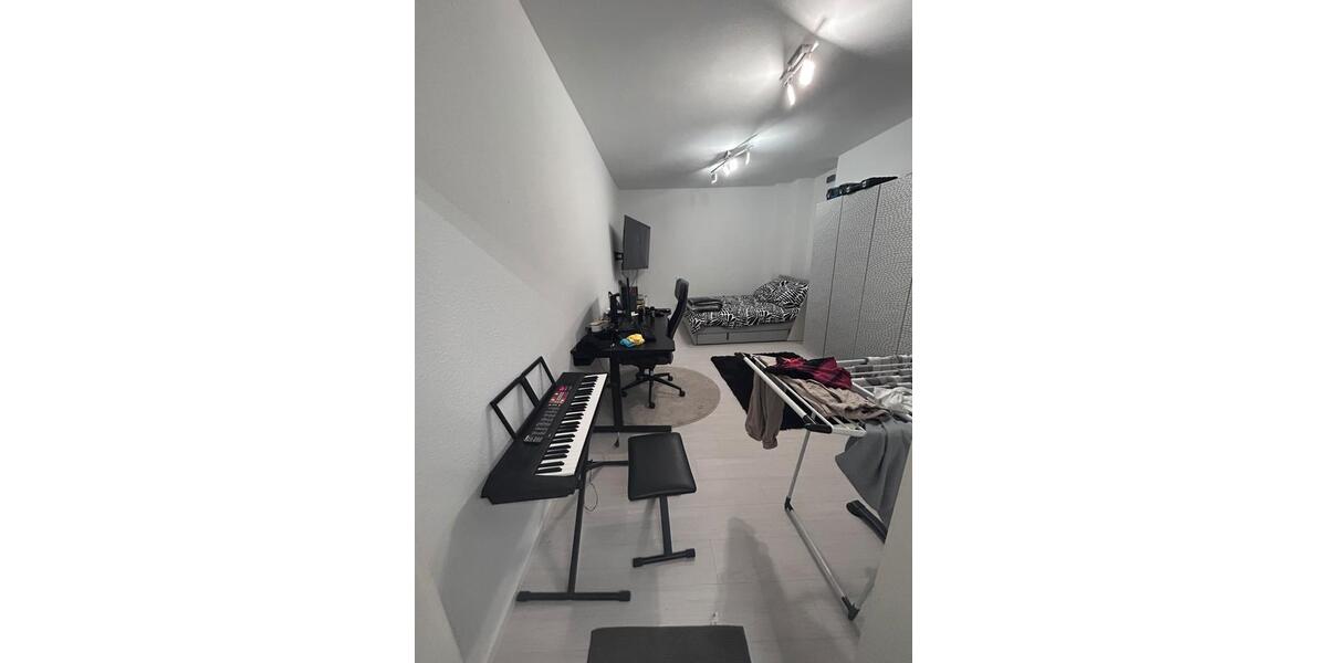 Voll möblierte Wohnung in Düsseldorf Bilk zimmer