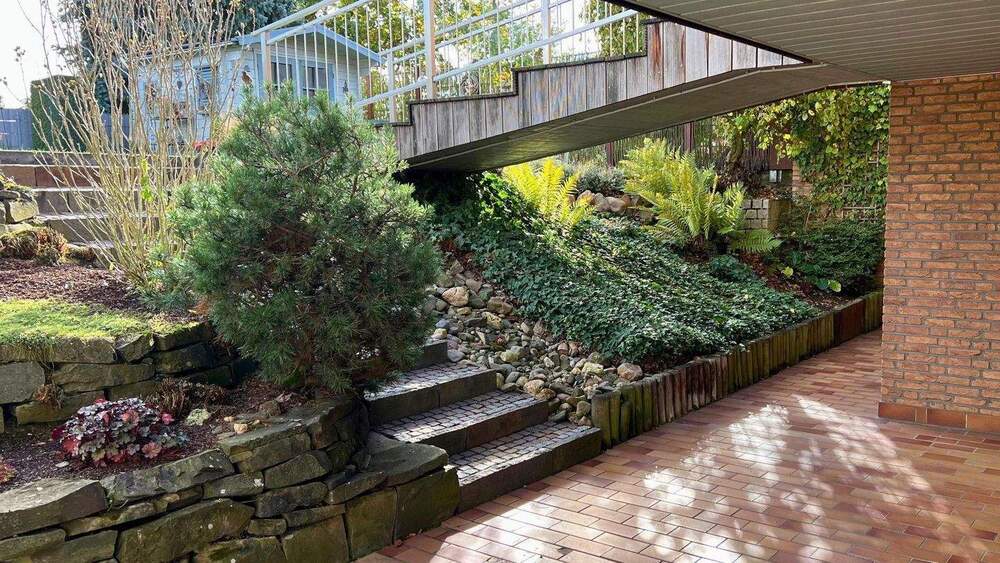 Ebenerdiges Wohnen in ruhiger Lage - sehr gepflegt & viel Platz 4 zimmer