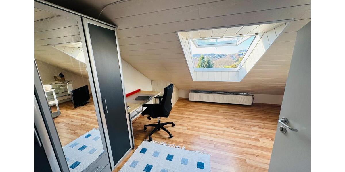 Dachgeschoßwohnung Lindlar - 2 Zimmer, 40 m&sup2;, 480&euro; | Angebot:25333135